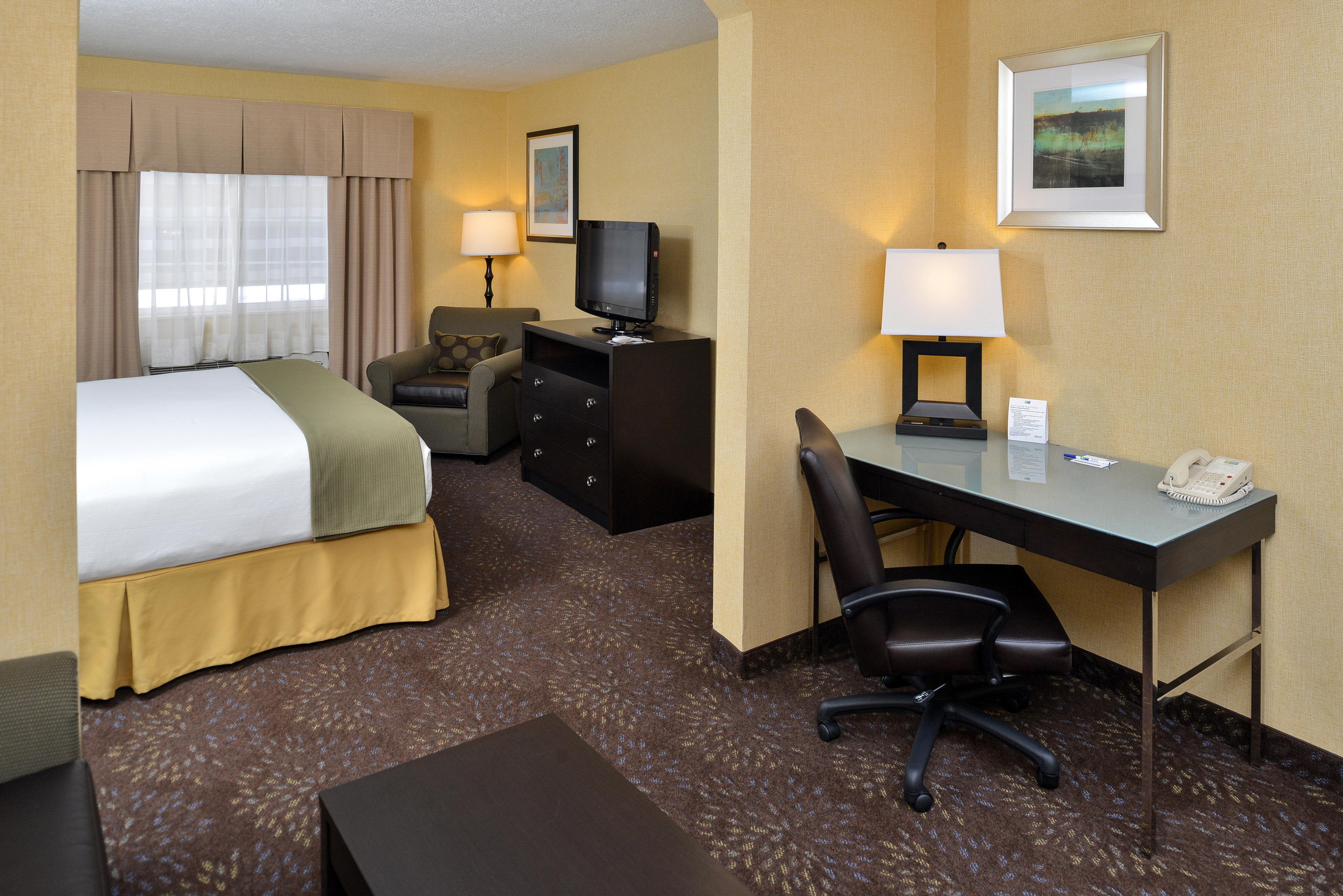 Holiday Inn Express Hotel & Suites Charlotte By Ihg Exterior photo