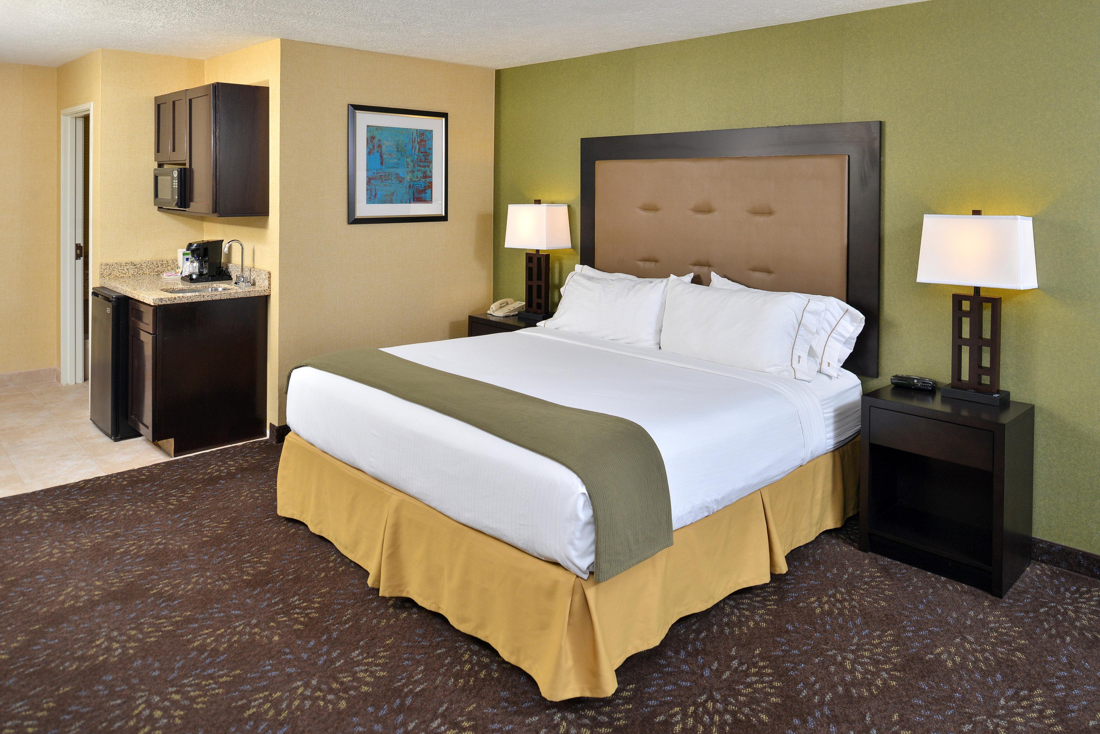 Holiday Inn Express Hotel & Suites Charlotte By Ihg Exterior photo
