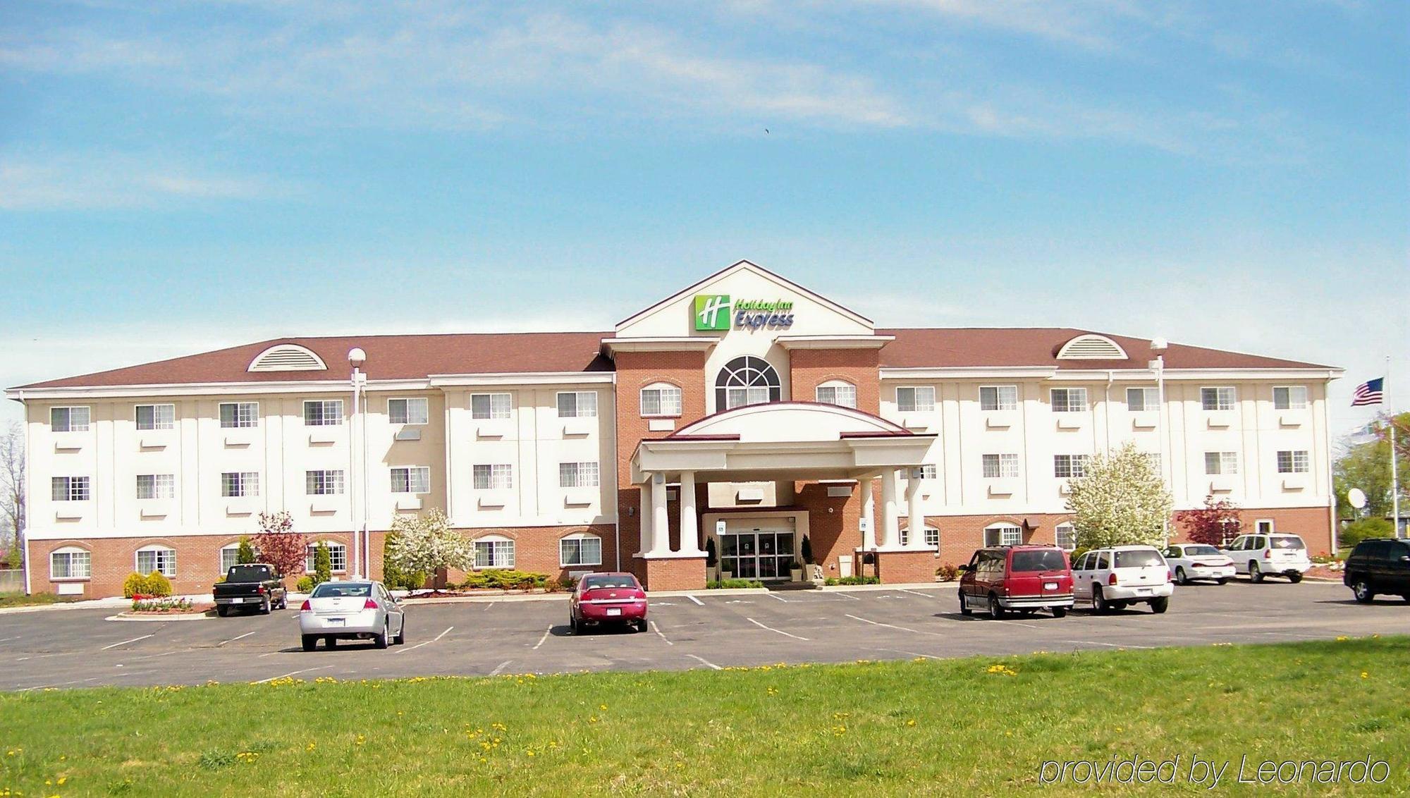 Holiday Inn Express Hotel & Suites Charlotte, An Ihg Hotel Exterior photo
