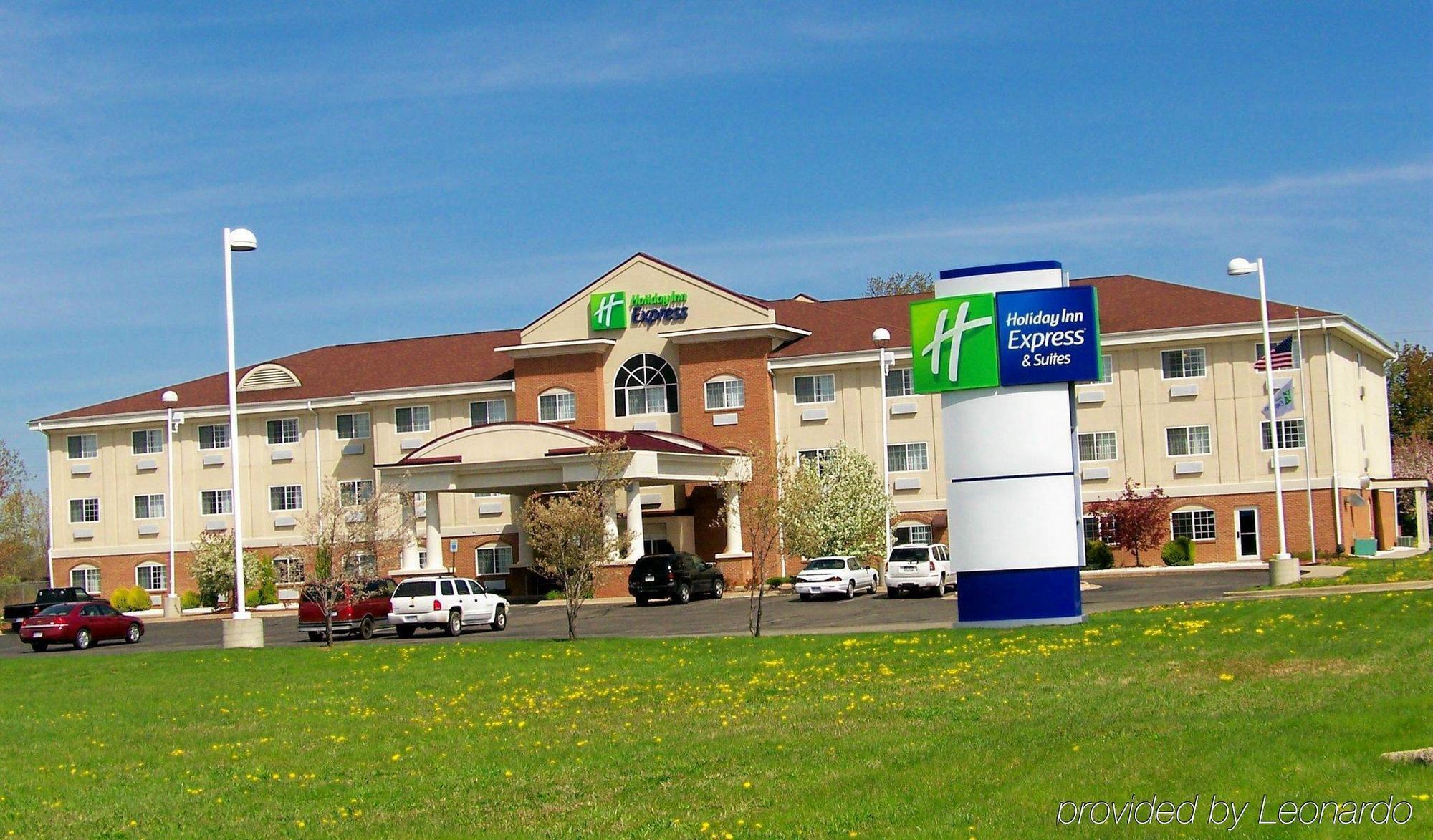 Holiday Inn Express Hotel & Suites Charlotte By Ihg Exterior photo